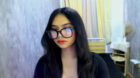 atashakendall online show from February 13, 5:11 am