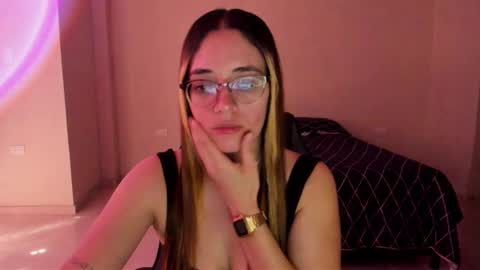 atenas online show from September 11, 7:04 pm