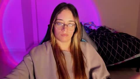 atenas online show from November 11, 10:17 am