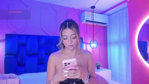 Athenea online show from February 6, 3:43 am