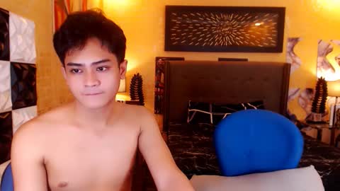 athisamoore online show from February 7, 7:50 pm