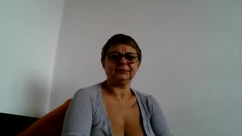 atikaarea online show from October 24, 9:21 am