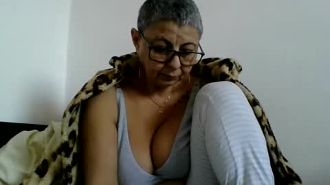 atikaarea online show from January 23, 12:30 pm