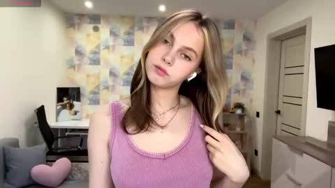 Jolyn online show from March 4, 4:31 am