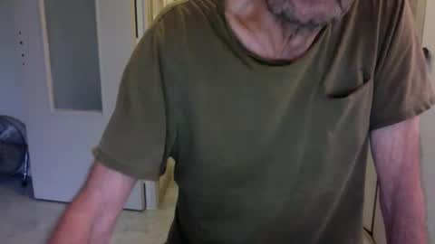 auguste688483 online show from May 5, 8:53 am