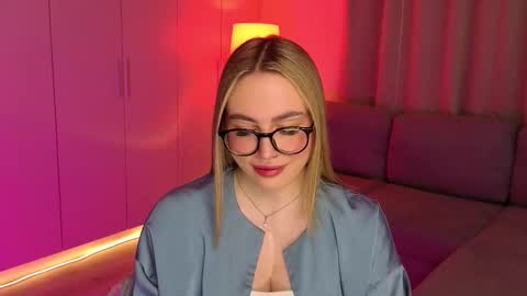 aurelia_voss online show from March 11, 6:49 am