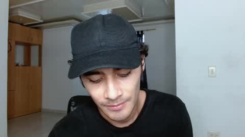 Aureliano online show from April 15, 10:32 pm