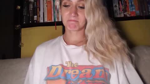 Aurelyie online show from November 24, 10:52 pm