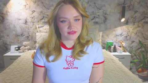 Kate online show from December 4, 5:23 pm