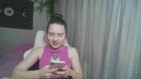 Aurora online show from September 14, 12:35 am