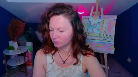 auroraborealis__ online show from October 8, 7:58 am