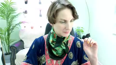 Aurora online show from November 17, 3:25 pm