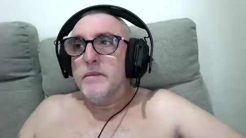 aussie_ozzie online show from May 16, 5:48 am