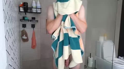 Nick online show from October 9, 11:43 pm