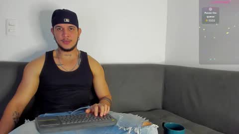 A online show from October 30, 11:16 pm