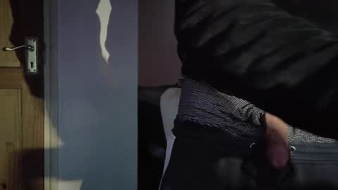 Austinaimes online show from December 5, 11:45 pm