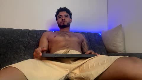 AustinTorres  online show from May 16, 1:46 am