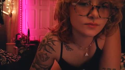 Autie 3 online show from February 12, 4:27 am