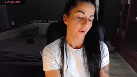 Ava online show from December 5, 4:16 pm