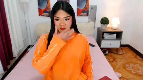 Ava online show from October 17, 6:39 am