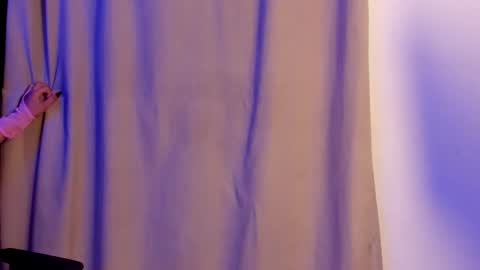 Snapshot of ava_wilde chatting on October 18, 8:46 pm Ava Wilde online show from October 18, 8:46 pm