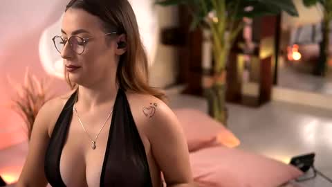 AvaReed online show from September 30, 5:29 am