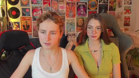 Avie online show from January 11, 12:12 am