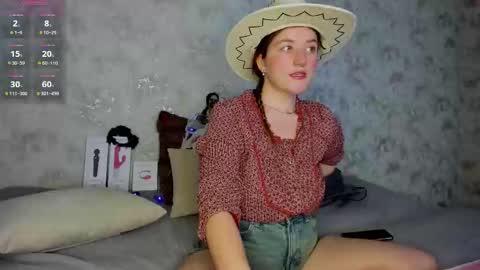 avorylas online show from November 1, 2:56 am