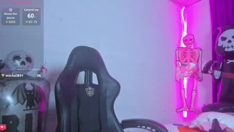 avril_jonson online show from October 29, 11:16 pm