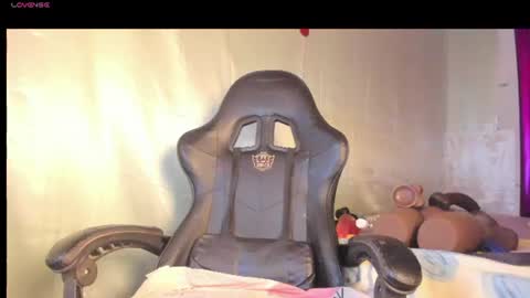 avril_jonson online show from August 1, 10:44 pm