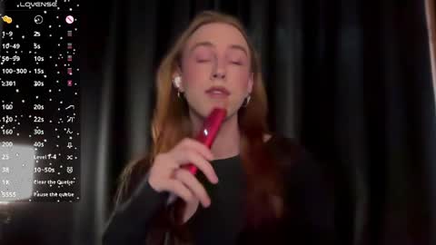 avril_pearly_ online show from April 6, 11:00 am