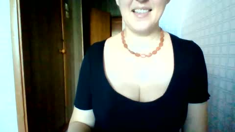 awesomeladyy online show from July 2, 7:13 am