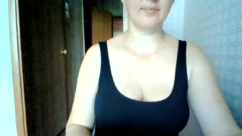 awesomeladyy online show from June 23, 7:38 am