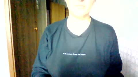 awesomeladyy online show from June 16, 8:51 am