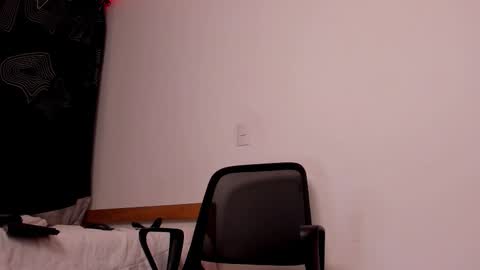 axel davis  online show from October 30, 4:46 am