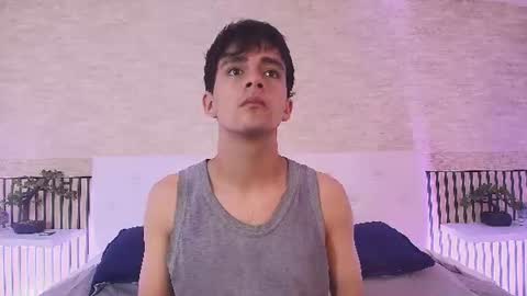 axel_draven online show from July 28, 11:50 am