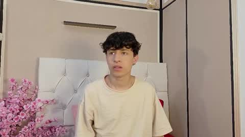 Axel Evanss online show from October 27, 12:05 pm