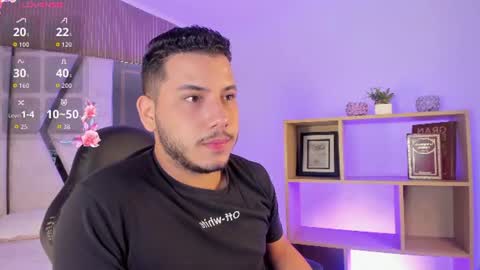 axel_grey_ online show from July 1, 12:58 pm