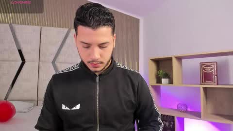 axel_grey_ online show from February 15, 12:37 pm