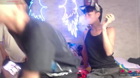 axel_milo_and_kairo online show from November 30, 3:57 am