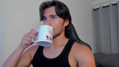 Snapshot of axel_owen chatting on September 20, 11:19 pm Axel online show from September 20, 11:19 pm