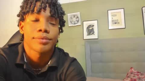 Snapshot of axel_silva3 chatting on October 22, 12:40 pm AXEL SILVA online show from October 22, 12:40 pm