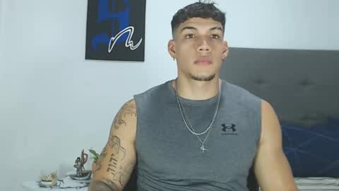 INDEPENDENT MODEL  online show from January 20, 3:37 am