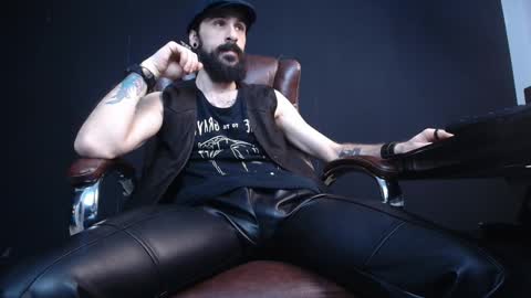 AxelColton online show from March 1, 5:42 am