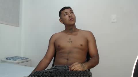 axell_kinng online show from February 2, 1:30 pm