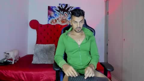 Axel online show from November 29, 10:45 am