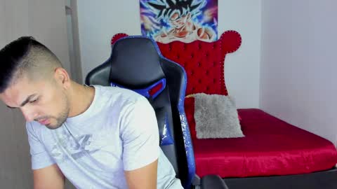 Axel online show from June 1, 11:22 am