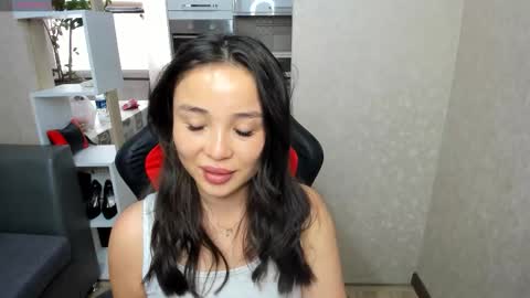 Snapshot of aya_moon chatting on September 16, 5:21 am Aya Moon online show from September 16, 5:21 am