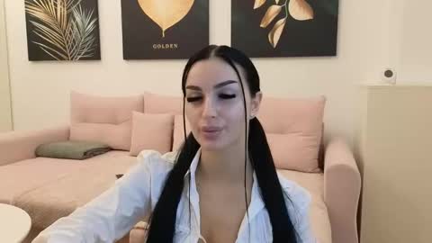 Ayabellle online show from October 20, 9:53 pm