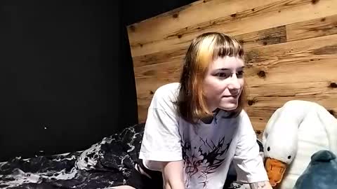 Snapshot of ayannapoellinetz chatting on October 11, 6:18 am Eva online show from October 11, 6:18 am